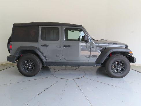 Used 2021 Jeep Wrangler Unlimited Sport AWD/4WD image 2