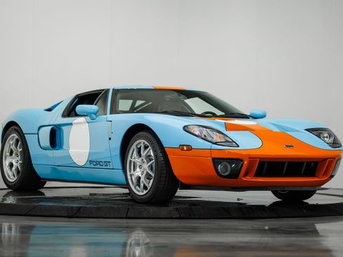 Used 2006 Ford GT image 44