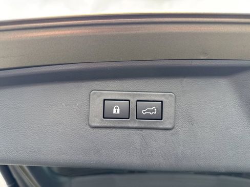 Certified 2025 Subaru Outback Limited image 18