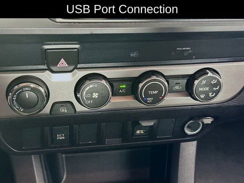 Used 2022 Toyota Tacoma SR AWD/4WD image 16