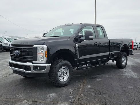 New 2026 Ford F250 XL w/ XL Off-Road Package image 8