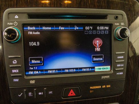 Used 2016 Chevrolet Traverse LT w/ Traveler's Package image 26