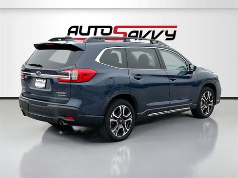 Used 2024 Subaru Ascent Limited w/ Technology Package image 7