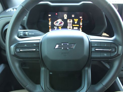 Used 2023 Chevrolet Colorado Trail Boss w/ Advanced Trailering Package image 17