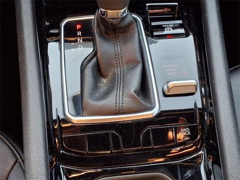 Certified 2024 Jeep Compass Limited image 7