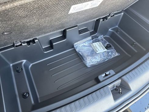 New 2026 GMC Acadia Denali Ultimate w/ LPO, Floor Liner Package image 67