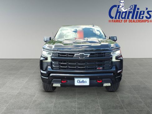 Used 2025 Chevrolet Silverado 1500 LT Trail Boss w/ LT Trail Boss Premium Package AWD/4WD image 2