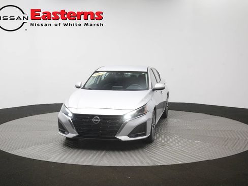 Used 2023 Nissan Altima 2.5 SV FWD image 52