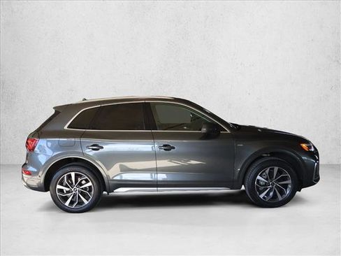Used 2023 Audi Q5 2.0T Prestige w/ Prestige Package AWD/4WD image 4