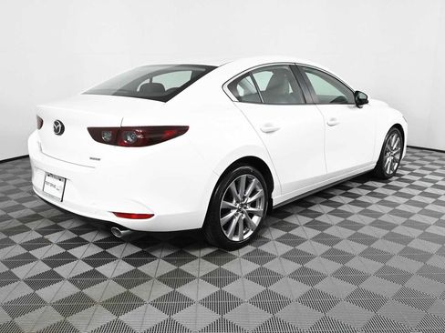 Used 2020 MAZDA MAZDA3 Sedan w/ Select Package FWD image 6