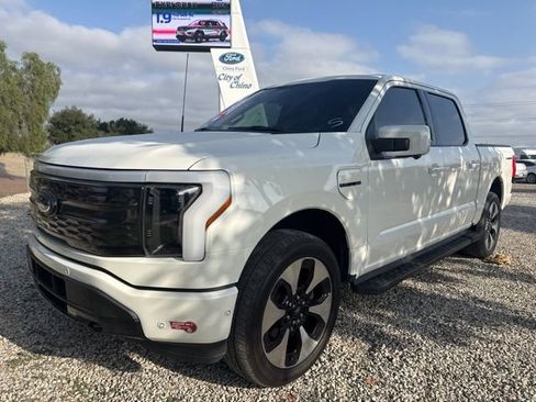 Used 2023 Ford F150 Lightning Platinum image 1