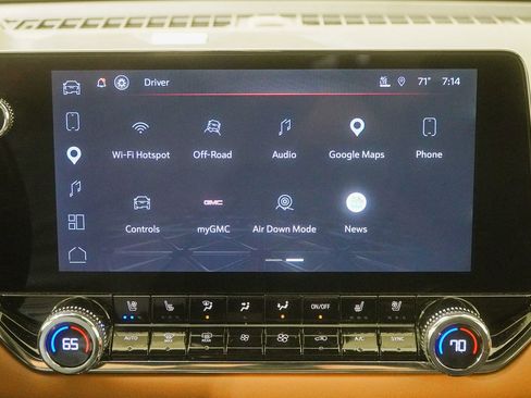 Used 2023 GMC Canyon AT4 w/ AT4 Premium Package AWD/4WD image 29