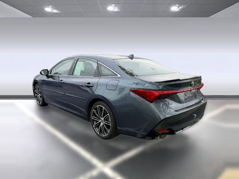 Used 2022 Toyota Avalon Touring w/ Advanced Safety Package FWD image 3