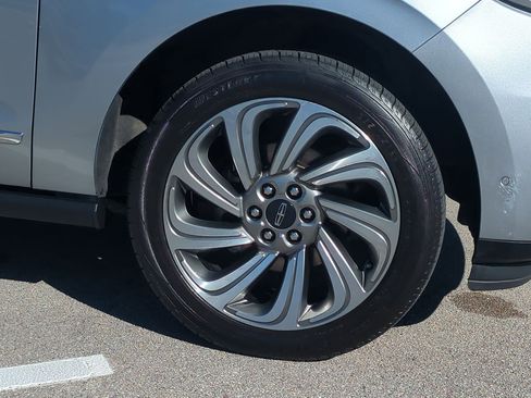 Certified 2023 Lincoln Navigator Reserve image 12