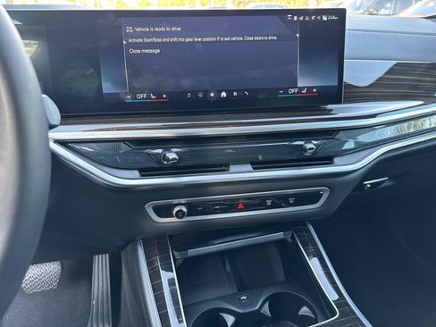 Used 2025 BMW X5 xDrive50e w/ Parking Assistance Package image 22