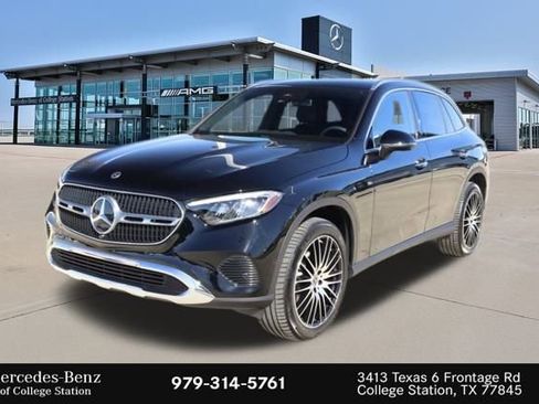 Certified 2025 Mercedes-Benz GLC 300 image 5