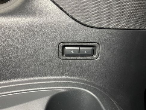 Used 2024 Lincoln Navigator Reserve image 32