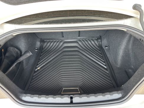 Used 2023 BMW 230i Coupe w/ Convenience Package RWD image 8