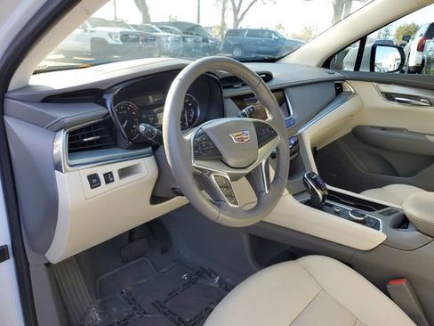 Used 2022 Cadillac XT5 Premium Luxury image 19