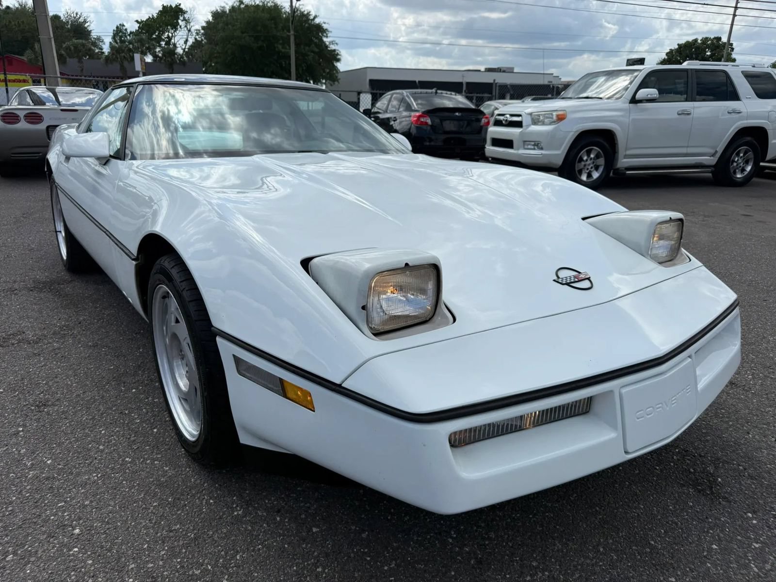 Used 1990 Chevrolet Corvette Coupe RWD image 12