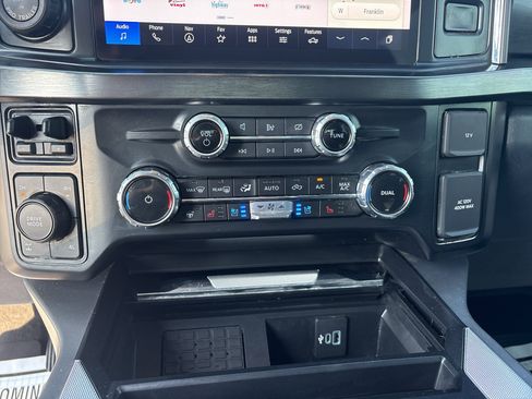 Used 2023 Ford F250 Lariat w/ Lariat Ultimate Package AWD/4WD image 17