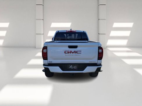 New 2026 GMC Canyon Elevation image 6