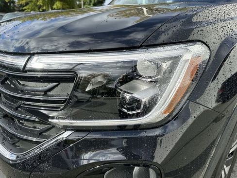 New 2026 Volkswagen Atlas Cross Sport SE image 9