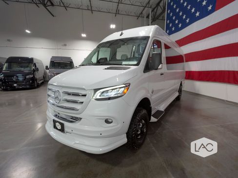 Used 2025 Mercedes-Benz Sprinter 3500 image 16