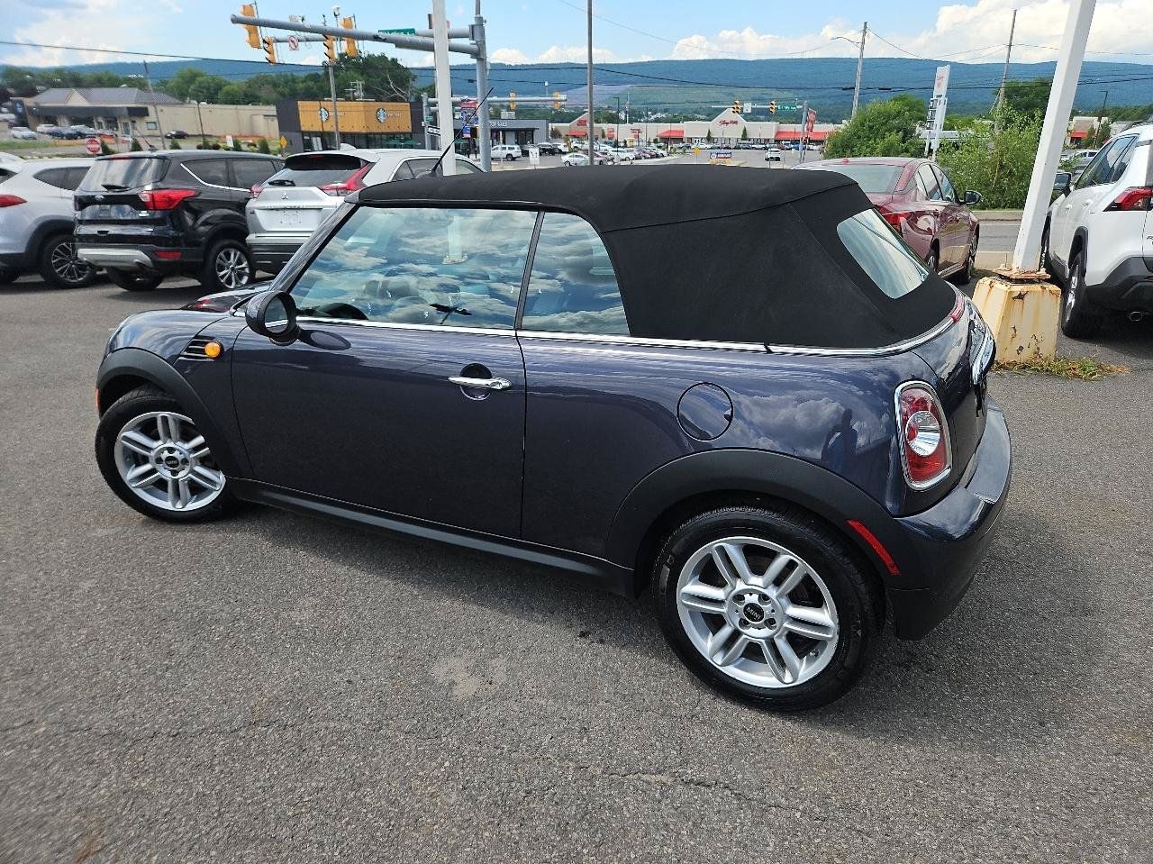 Used 2012 MINI Cooper Convertible FWD image 4