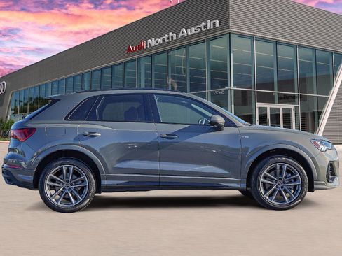 Certified 2025 Audi Q3 2.0T Premium w/ Convenience Package image 3