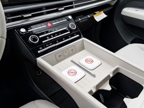 New 2026 Hyundai Santa Fe SE image 16