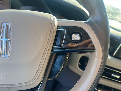 Used 2020 Lincoln Aviator Reserve w/ Equipment Group 201A image 20