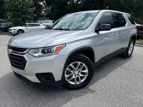 Used 2020 Chevrolet Traverse LS FWD image 2