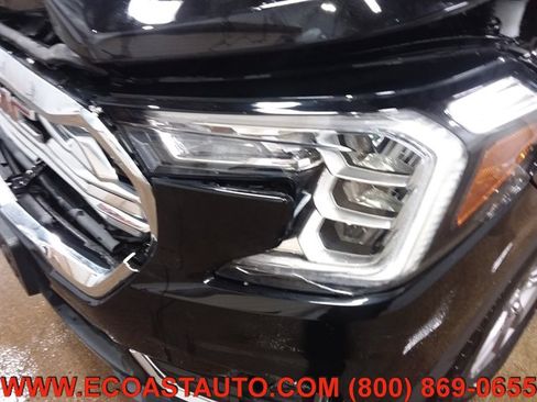 Used 2023 GMC Terrain SLT image 19