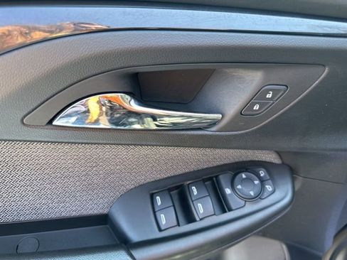 Used 2023 Chevrolet TrailBlazer LS FWD image 14