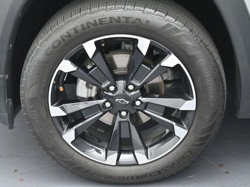 Used 2025 Chevrolet Equinox RS w/ Safety and Technology Package FWD image 36