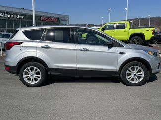 Used 2019 Ford Escape SE video 2