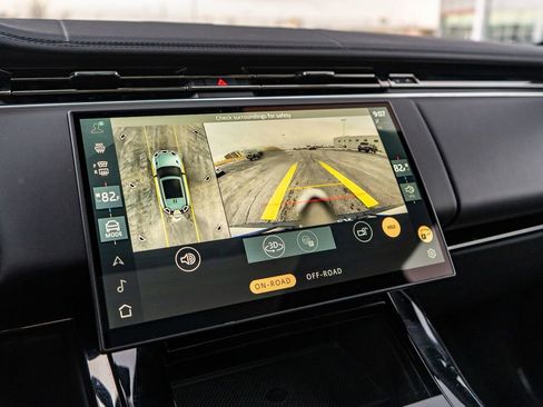 Used 2024 Land Rover Range Rover Sport Dynamic SE image 29