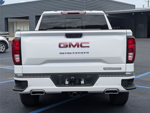 New 2026 GMC Sierra 1500 Elevation w/ Elevation Premium Package AWD/4WD image 4