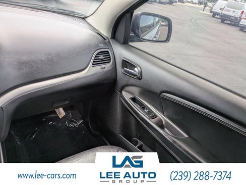 Used 2017 Dodge Journey Crossroad FWD image 14