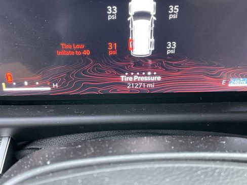 Used 2024 Jeep Wagoneer Series III w/ Premium Group I image 15