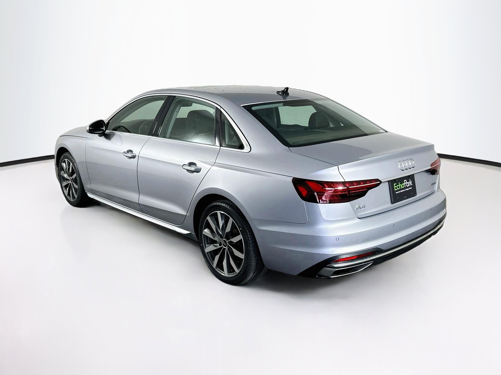 Used 2023 Audi A4 2.0T Premium w/ Convenience Package AWD/4WD image 5