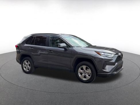 Used 2025 Toyota RAV4 XLE image 2
