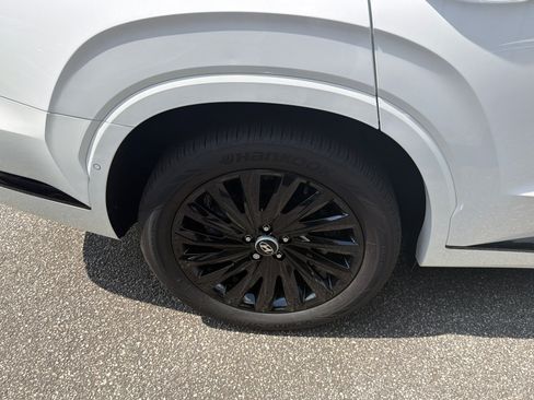 Certified 2025 Hyundai Palisade Calligraphy AWD/4WD image 18