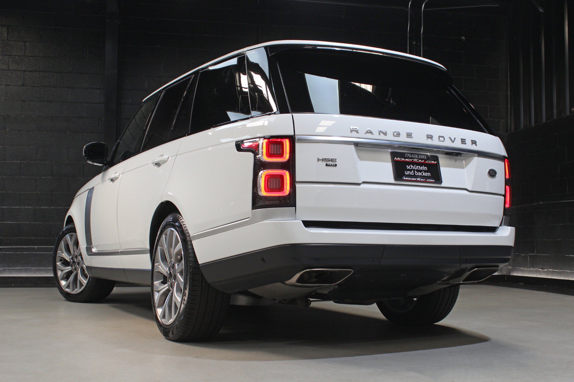 Used 2022 Land Rover Range Rover P525 Westminster Edition AWD/4WD image 9
