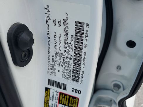 Certified 2022 Toyota Tacoma TRD Off-Road image 47