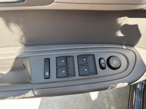 Used 2015 Chevrolet Traverse LS FWD image 6