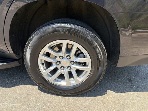 Used 2024 Chevrolet Tahoe LT AWD/4WD image 21