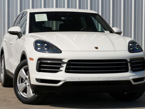 Used 2020 Porsche Cayenne image 4
