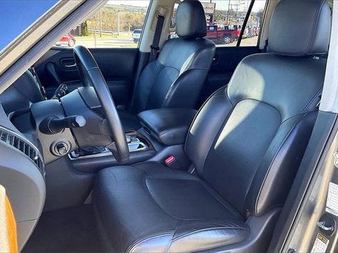 Used 2023 Nissan Armada SL w/ Captain's Chairs Package image 10